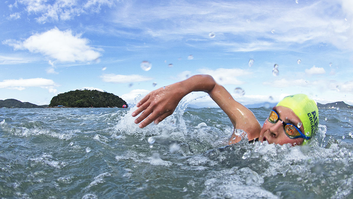 Artur Pedroza e Catarina Ganzeli vencem os 7 km do Desafios Aquaman