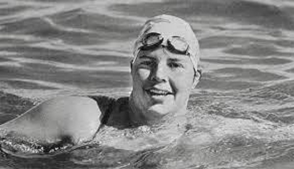 Lynne Cox: a primeira a nadar no Estreito de Bering