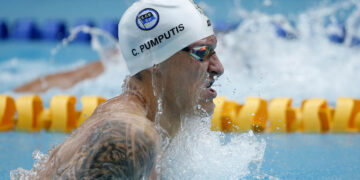 Andre Calvelo lidera a corrida pelo 4x100m livre