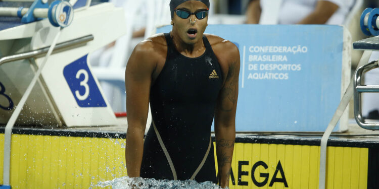 Dupla nos 100m costas e 4x200m definido para Tóquio