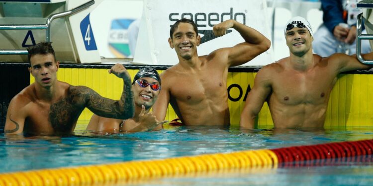 Primeiros índices femininos e revezamento 4x100m livre definido