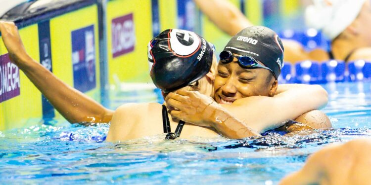 Olivia Smoliga e Natalie Hinds: a amizade que chegou aos Jogos Olímpicos