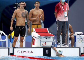 Brasil na final do revezamento 4x100m livre!