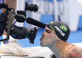 Bruno Fratus na semifinal dos 50m livre!