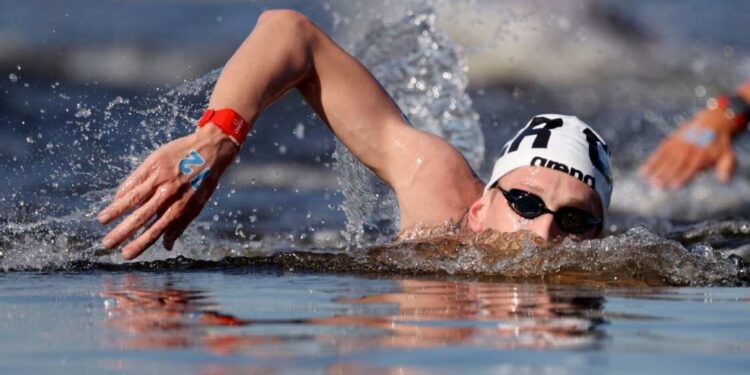 Campeão olímpico inova estratégia na maratona aquática
