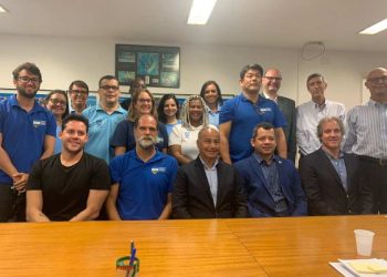 A viagem do Presidente da FINA ao Brasil