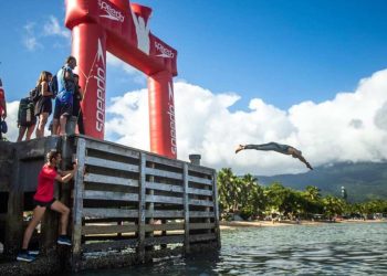 Artur Pedroza e Isabela Perroni triunfa no XTERRA Swim Challenge de Ilhabela