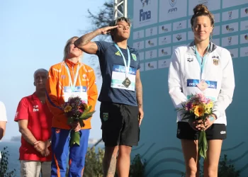 Ana Marcela Cunha arranca para o hexa com vitória em Setúbal