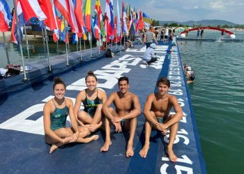 23 equipes e cinco estratégias diferentes na prova do revezamento das águas abertas