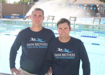 Irmãos nadadores se desafiam em provas de águas abertas pelos Estados Unidos