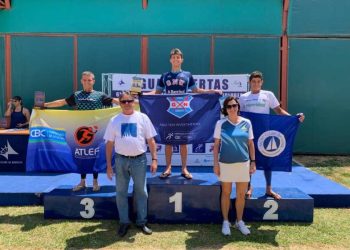 Carol Hertel e Henrique Figueirinha vencem a Super Copa de Águas Abertas 2022