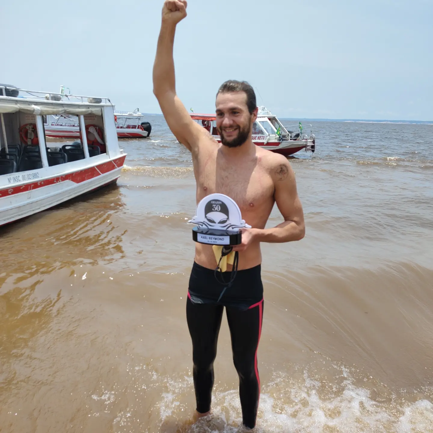 Axel Reymond bate recorde no Amazon Challenge de 30 km - Swimchannel