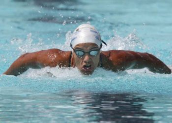 No Chico Piscina Beatriz Bezerra confirma a posição de melhor nadadora Juvenil do Brasil
