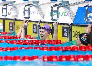 Russa Evgenia Chikunova bate o recorde mundial dos 200m peito 2min17s55