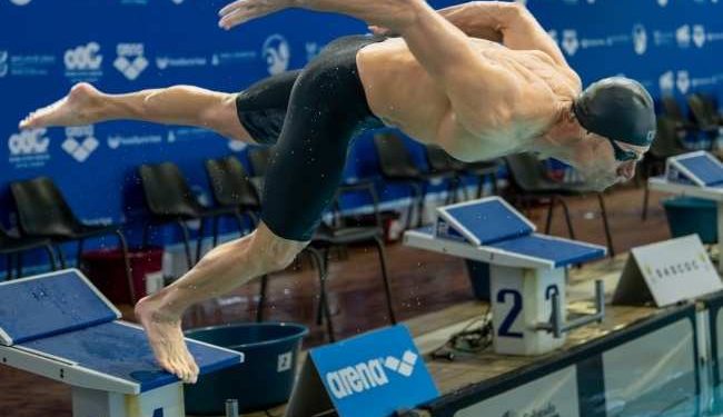 Roland Schoeman classificado para o Mundial de Fukuoka aos 42 anos de idade