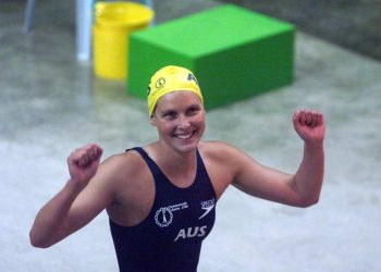 Madame Butterfly Susie O’Neil bate um recorde mundial na sua volta as piscinas depois de 23 anos