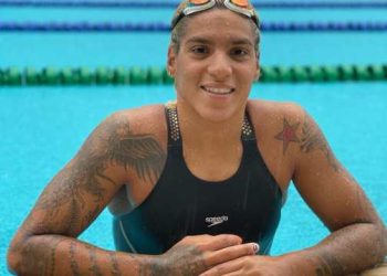 Ana Marcela Cunha anuncia fim da relação com o treinador Fernando Possenti