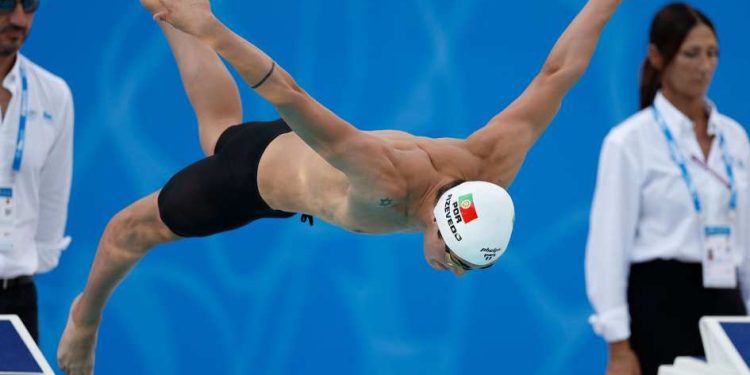 Diogo Ribeiro 10º e Gabriel Lopes 16º nas meias-finais do Mundial