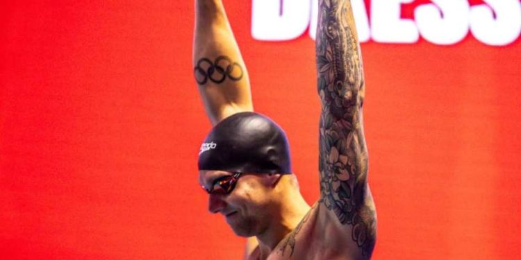 A primeira entrevista de Caeleb Dressel depois de um ano