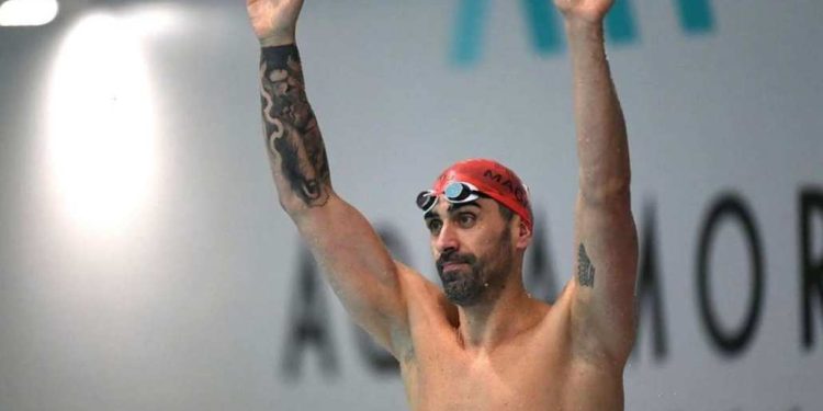 Filippo Magnini bate seu primeiro recorde mundial na natação masters