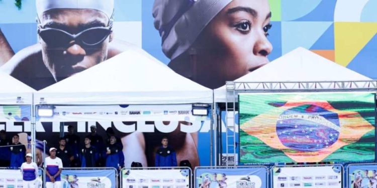 MVP Floresta / Swim Channel reconhece Gabi Assis e Gabriel Moura no dia 1 do Brasileiro.