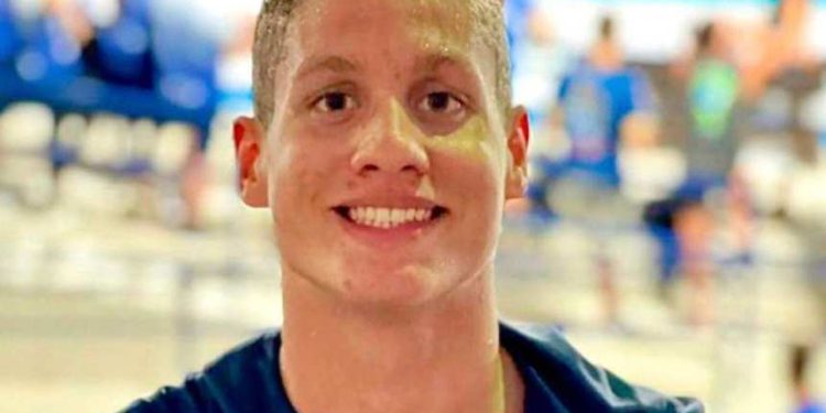 Samuel Lopes bate recorde de campeonato de 10 anos nos 100 costas