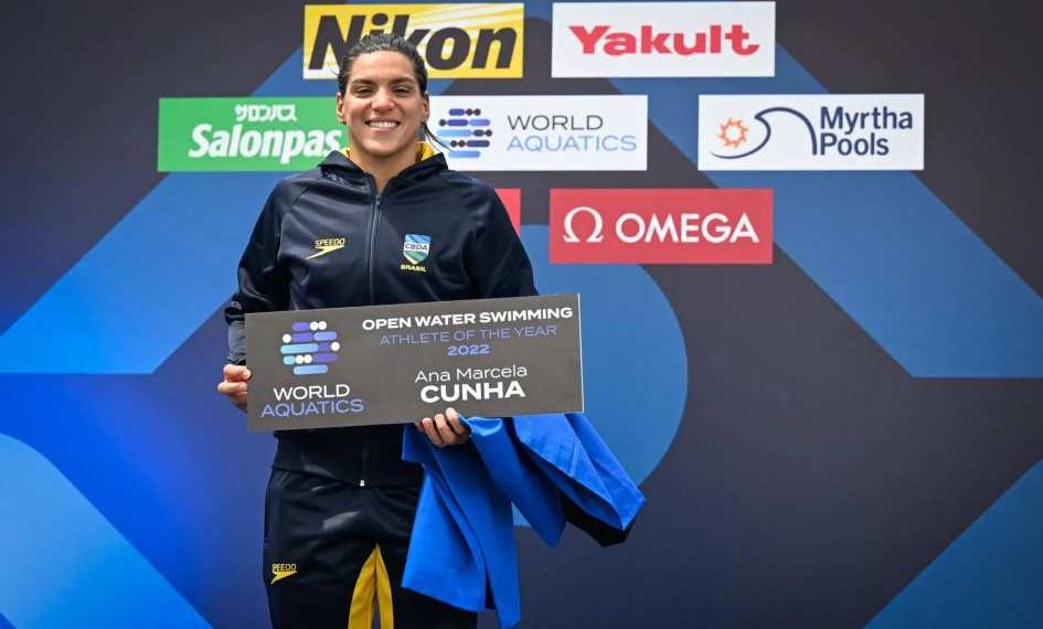 World Aquatics premia Ana Marcela Cunha pela oitava vez a melhor do mundo das águas abertas