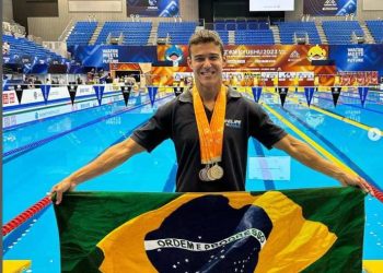 Natação Masters do Brasil volta com 33 medalhas do Mundial de Fukuoka
