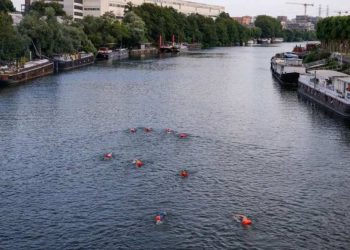 Nível de poluição do Rio Sena cancela treinamento na véspera do teste evento das águas abertas