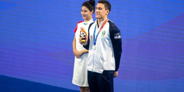 Brasil estreia com duas medalhas de prata nas Universíades de Chengdu