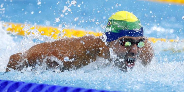 Brasil tem 100% nas eliminatórias, mas sem Scheffer na final A