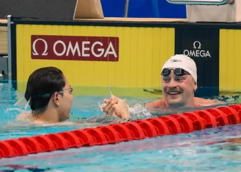 Haiyang Qin e Kaylee Mckeown vencem (quase) tudo novamente e lideram a Copa do Mundo