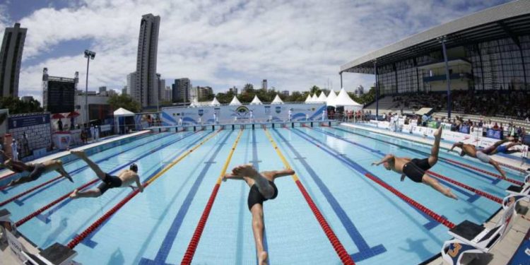 6 Nadadores disputam o máximo de provas no Brasileiro Infantil