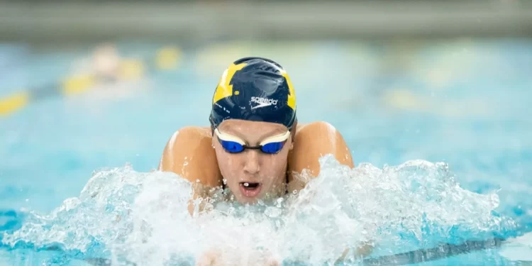 5 novos recordes brasileiros em piscina de jardas num dia, todos por mulheres