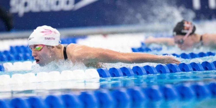 Regan Smith vence 200 costas e 200 borboleta na última etapa do US Open