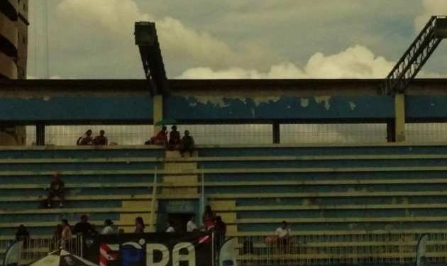 Alô governador Helder Barbalho, dê uma atenção para a piscina da UEPA