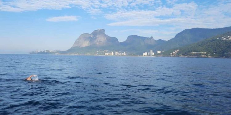 Renato Cordani completa a Travessia do Leme ao Pontal em 8 horas e 24 minutos