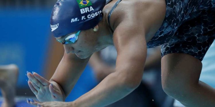 Mundial de Doha começa muito bem para natação brasileira