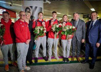 Festa na chegada da Polônia com três medalhas de bronze