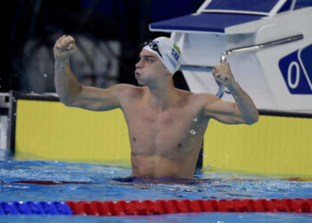 Situação de Fernando Scheffer preocupa, mas há progresso