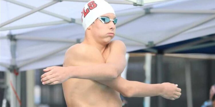 Luka Mijatovic de 14 anos de idade, bate Michael Phelps e Ian Thorpe no mesmo dia