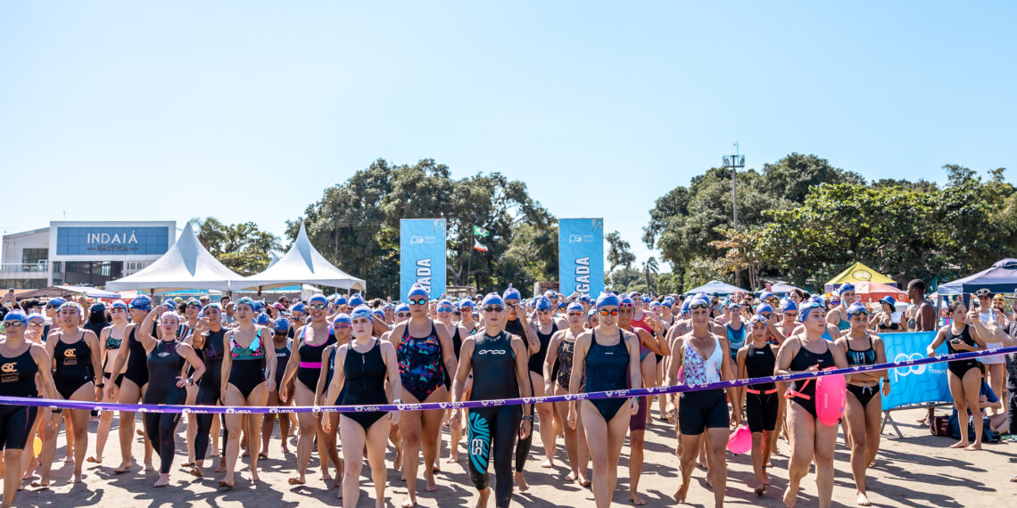 Temporada da Travessia Poliana Okimoto tem início em Bertioga