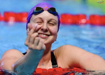 Evgenia Chikunova faz segundo tempo do mundo 200 peito e Egor Kornev faz 47 nos 100 livre mais uma vez