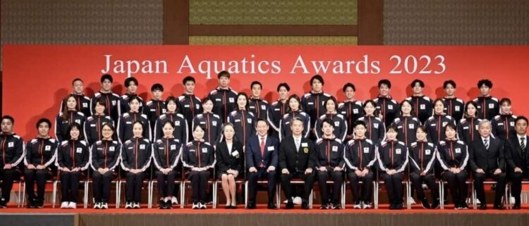 Japão vai com 27 nadadores para Paris 2024, 13 estreantes em Olimpíadas
