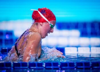 Russa recordista mundial Evgenia Chikunova anuncia que não vai a Paris