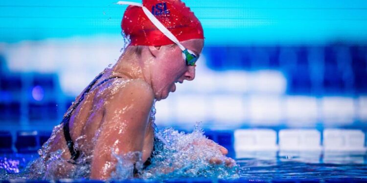 Russa recordista mundial Evgenia Chikunova anuncia que não vai a Paris