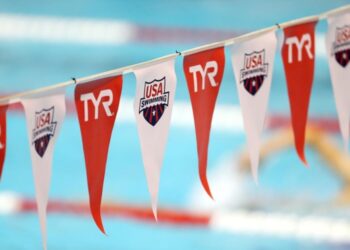 Vencedores do dia 1 do TYR Pro Swim Series em San Antonio
