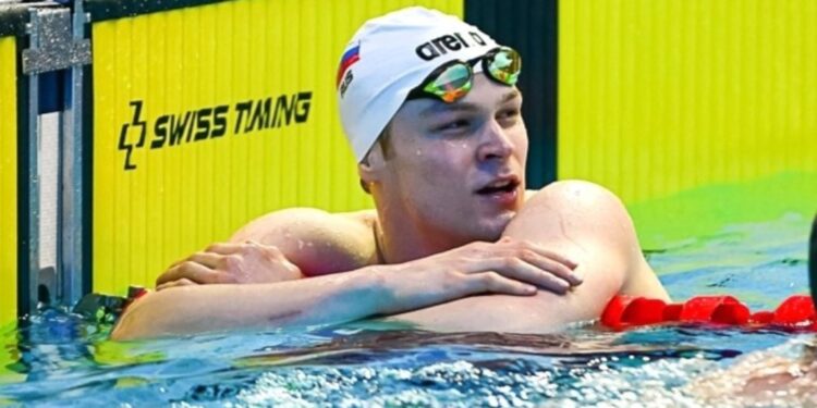 Egor Kornev 47.87 100m livre, o nome do primeiro dia do Campeonato Russo