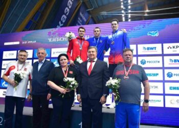 Miron Lifintsev bate o recorde Mundial Júnior dos 100m costas e é o campeão russo de 2024