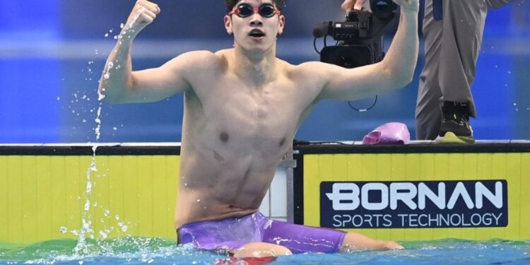 Zhanle Pan 46:97: O primeiro a quebra o 47 três vezes